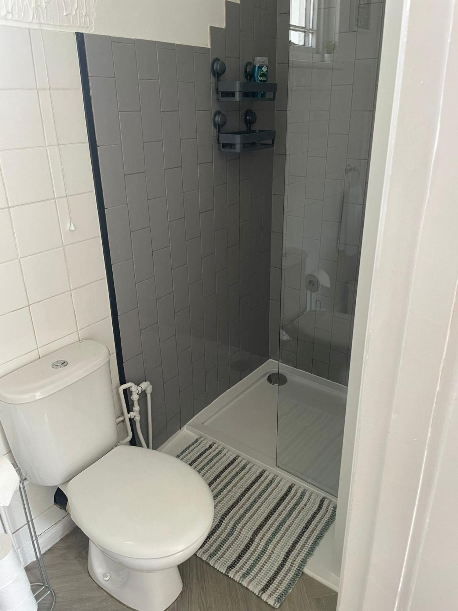 4 Bed House, 2 Bath With Large Garden And Free Parking - Sleeps 8 Southampton